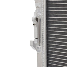 Load image into Gallery viewer, Mishimoto Performance Aluminum Radiator - Audi Q7 2007-2015 / Porsche Cayenne 2003-2010