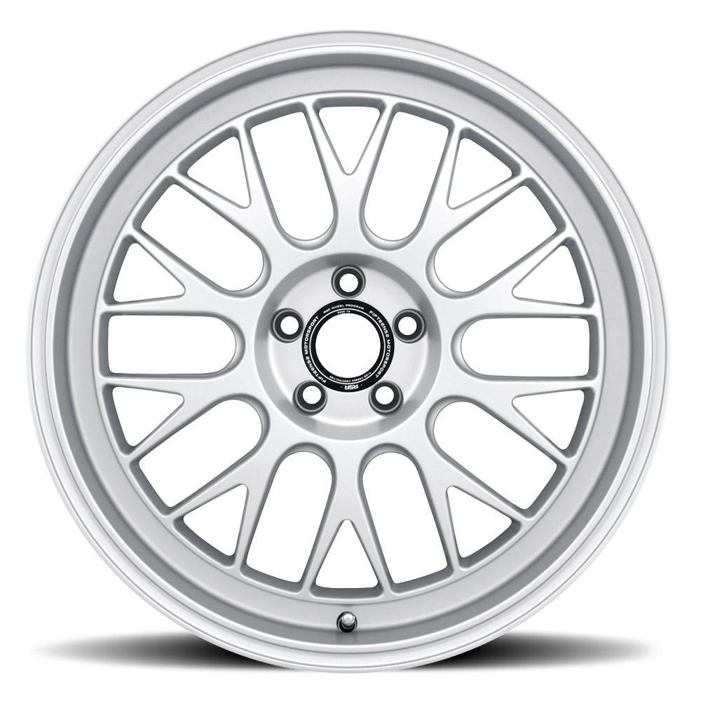 Fifteen52 Holeshot RSR _ Radiant Silver