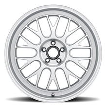 Load image into Gallery viewer, Fifteen52 Holeshot RSR _ Radiant Silver