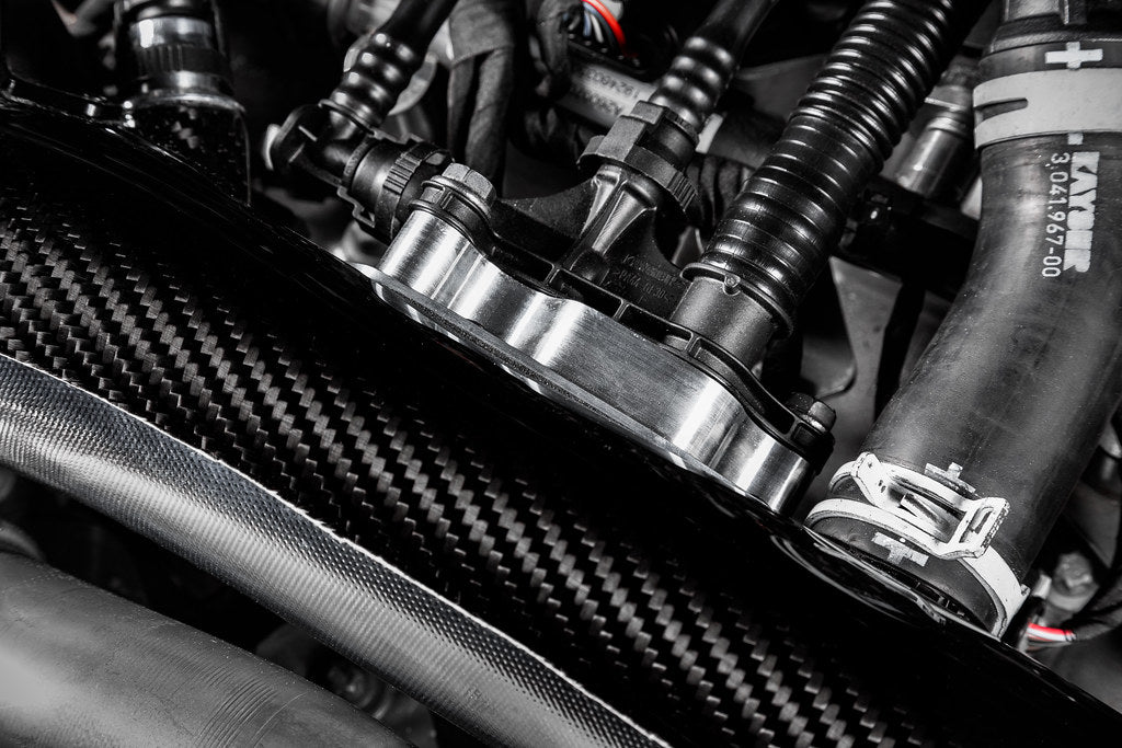 Eventuri Black Carbon Turbo Tube - Mercedes A35 AMG 2020-2022 / CLA35 AMG 2020-2025 / GLB35 AMG 2021-2022