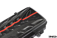 Load image into Gallery viewer, Eventuri Carbon Fiber Engine Cover - Chevrolet C8 Corvette Stingray 2020-2026