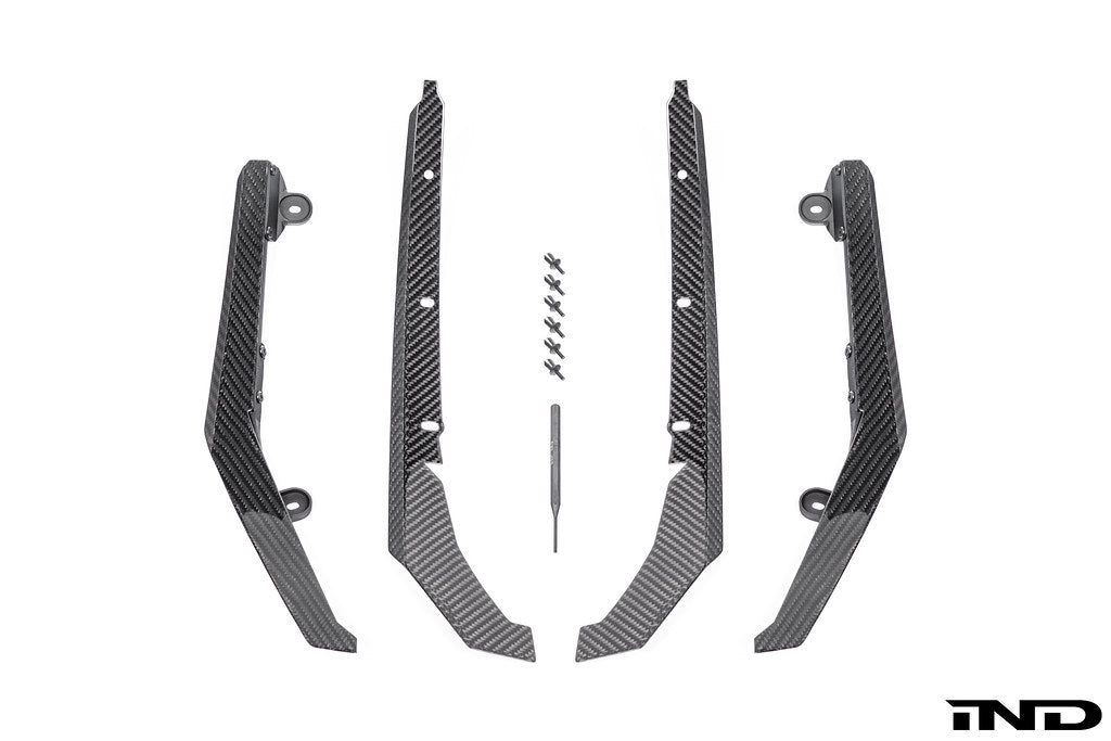 Megachip Carbon Fiber Splash Guard Set - BMW M5 / M5 Touring (G90/G99) 2025-2027