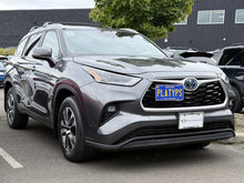 Load image into Gallery viewer, CravenSpeed Platypus License Plate Mount - Toyota Models 1996-2026