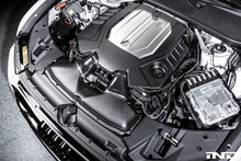 Load image into Gallery viewer, Eventuri Carbon Fiber Engine Cover - Audi RS6 / RS7 (C8) 2021-2026