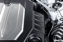 Load image into Gallery viewer, Eventuri Carbon Fiber Engine Cover - Audi RS6 / RS7 (C8) 2021-2026