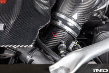 Load image into Gallery viewer, Eventuri Carbon Fiber Turbo Inlet Set - BMW X5M / X6M (F9x) 2020-2026 / XM (G09) 2023-2025