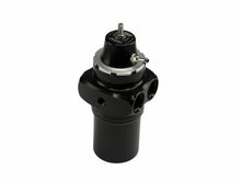 Load image into Gallery viewer, Turbosmart FPRF8 Black Fuel Pressure Regulator and Filter - Universal