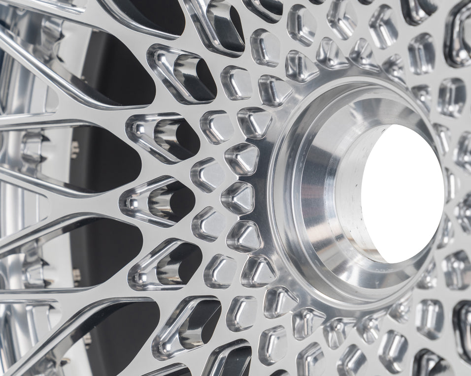 Vossen S21-01 Forged Satin Gold Center / Satin Black Outer Lip Wheel - 5x112 20x9 +30 - Lamborghini Huracán Front Fitment