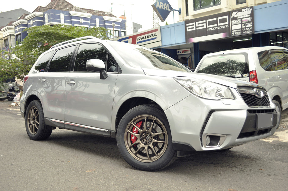 Subaru Forester SJ Equipped with Yellowspeed Dynamic Pro Sport Coilovers and Big Brake Kit. 