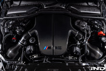 Load image into Gallery viewer, Eventuri Carbon Fiber Inlet Plenum - BMW M5 (E60) / M6 (E63/E64) 2006-2010