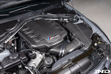 Load image into Gallery viewer, Eventuri Gloss Carbon Fiber Inlet Plenum - BMW M3 (E9x) 2008-2013