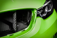 Load image into Gallery viewer, Eventuri Gloss Carbon Fiber Intake System V2 - BMW M3/M4 (F8x) 2015-2020