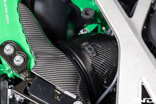 Load image into Gallery viewer, Eventuri Carbon Fiber Intake System V2 - BMW M2/M3/M4 (G8x) 2022+