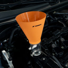 Load image into Gallery viewer, Mishimoto Screw On Oil Funnel Kit - Acura / Honda / Hyundai / Infiniti Models